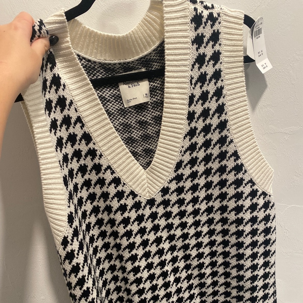 Abercrombie Houndstooth Sweater